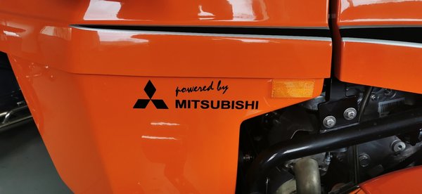 Spezialaufkleber Geplottert. Powered by Mitsubishi. Verschiedene Farbkombinationen